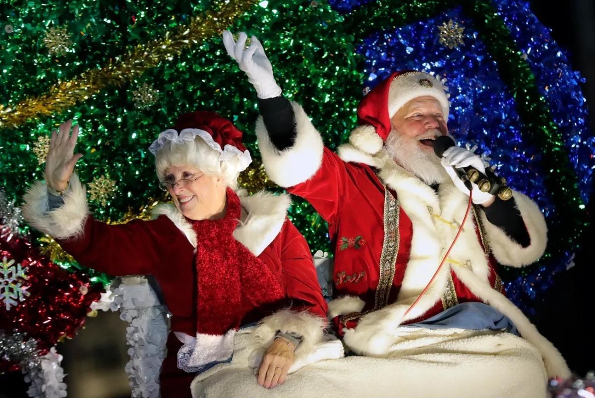 54th Downtown Appleton Christmas Parade