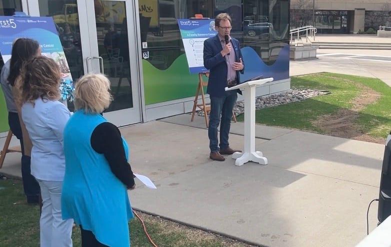 In face of certain cuts to family aid, Outagamie Co. proclaims ‘Strengthening Families Month’