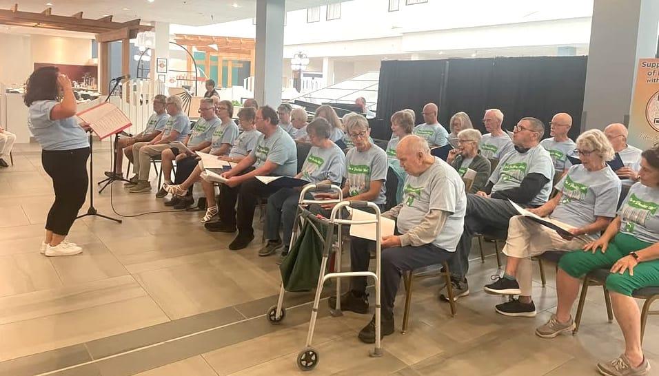 Fox Valley Memory Project enriches lives of those living with dementia and their partners